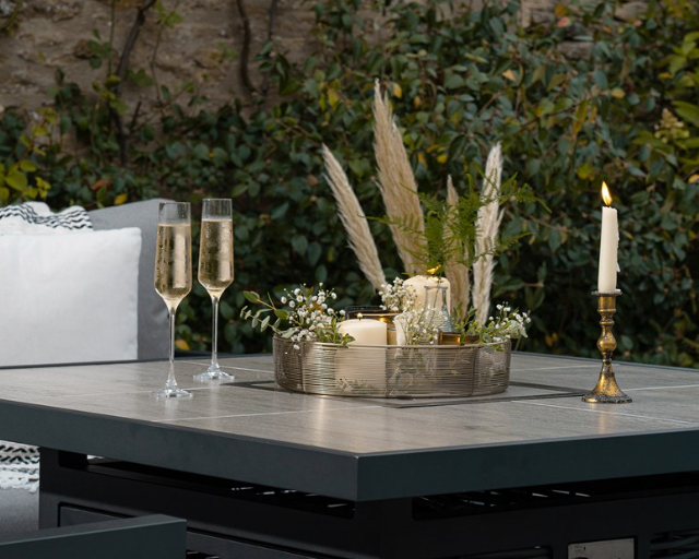 Divano ad angolo e panche da giardino Cambridge Rattan Firepit